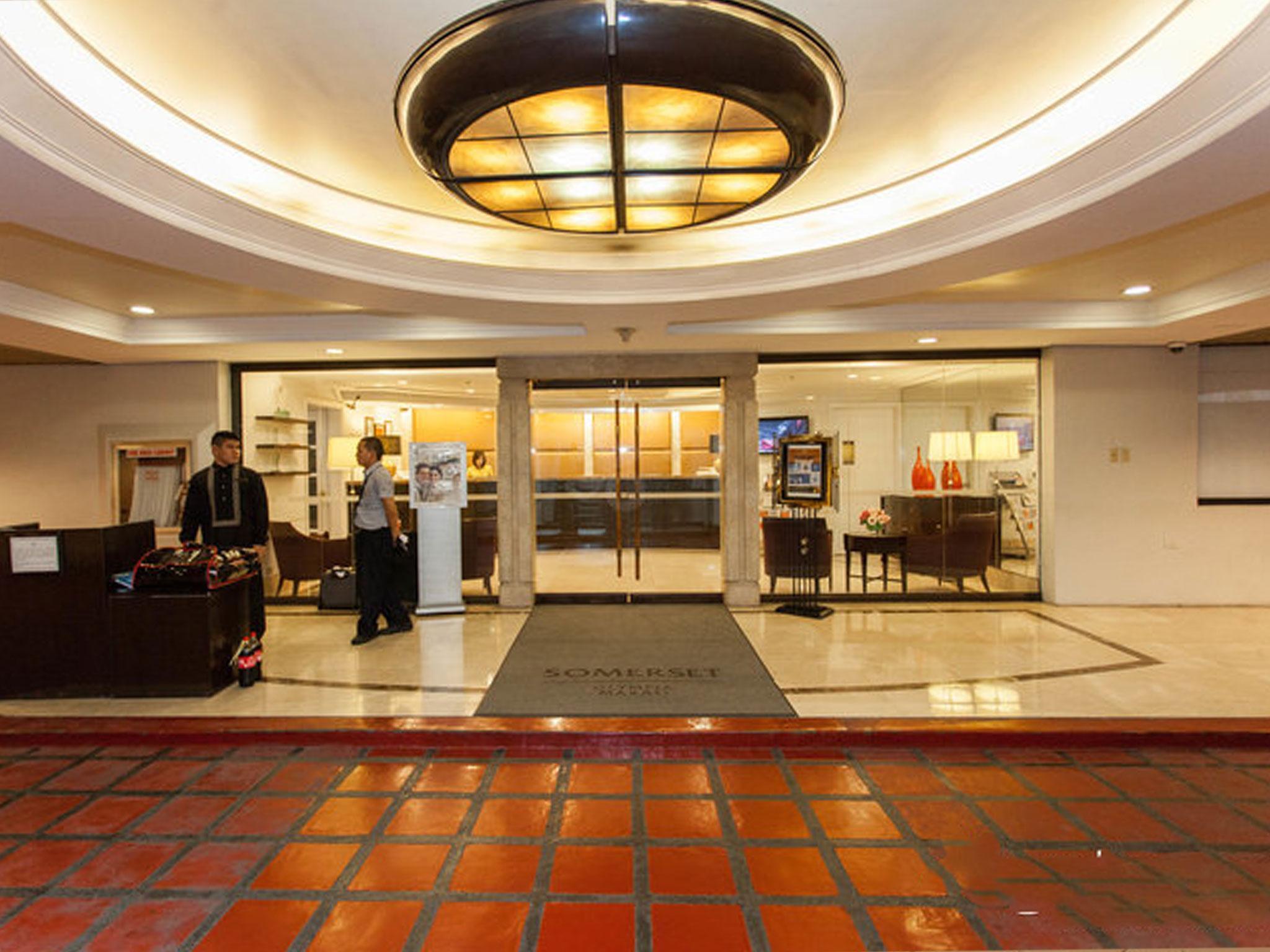 Somerset Olympia Makati - Multiple Use Hotel Makati City Esterno foto